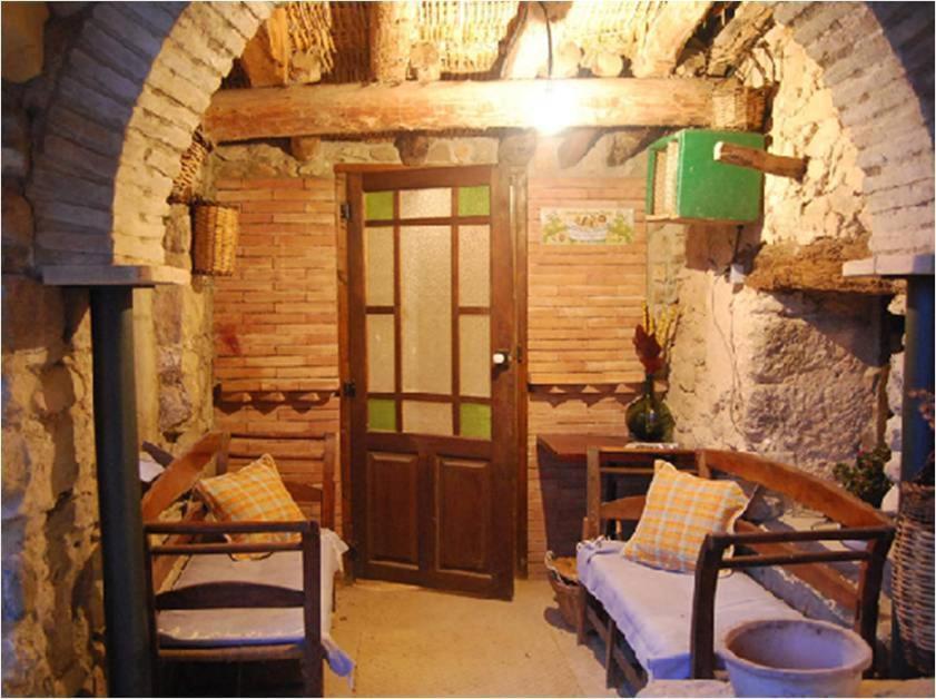 El Callejon De Andrese Loarre Exterior photo